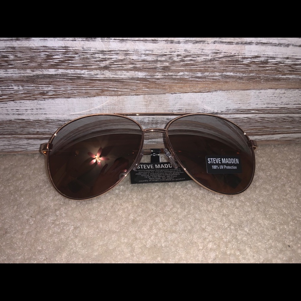 NEW STEVE MADDEN SUNGLASSES